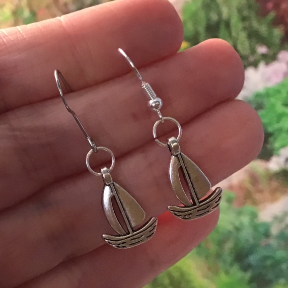 Silver 925 sailboat earrings fishhooks beach new - Picture 6 of 8